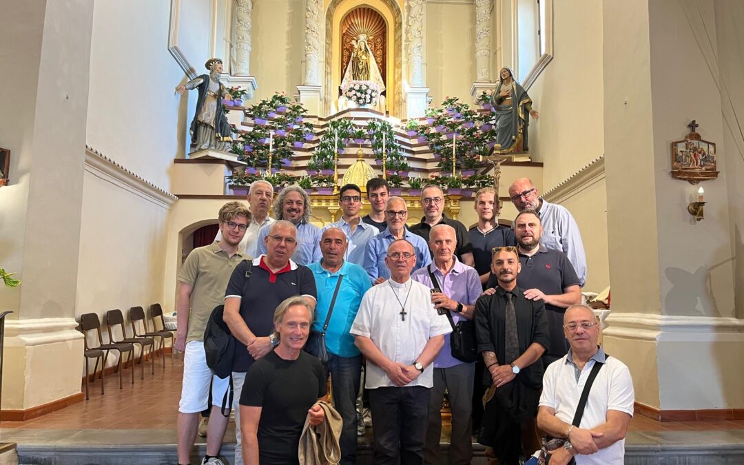 L’Arciconfraternita in pellegrinaggio a Montesalvo in omaggio alla Patrona